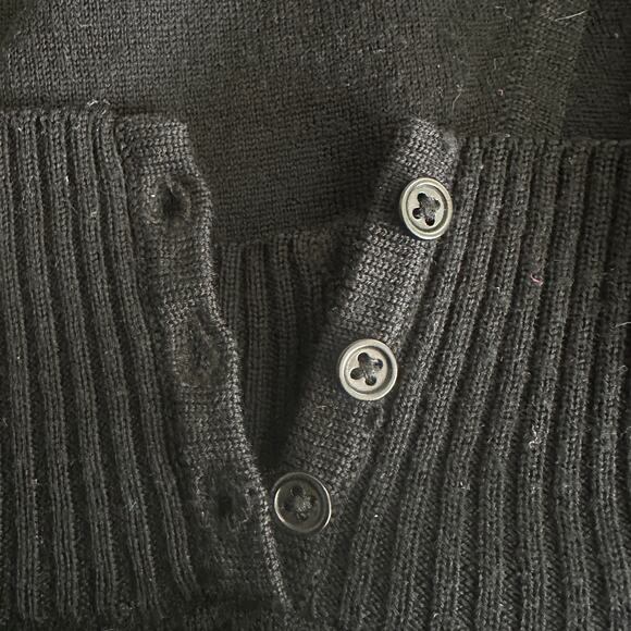 BCBG Max Azria 100 Merino Wool Sweater Blouse Large Black Party Quiet Luxury EUC - Picture 3 of 9